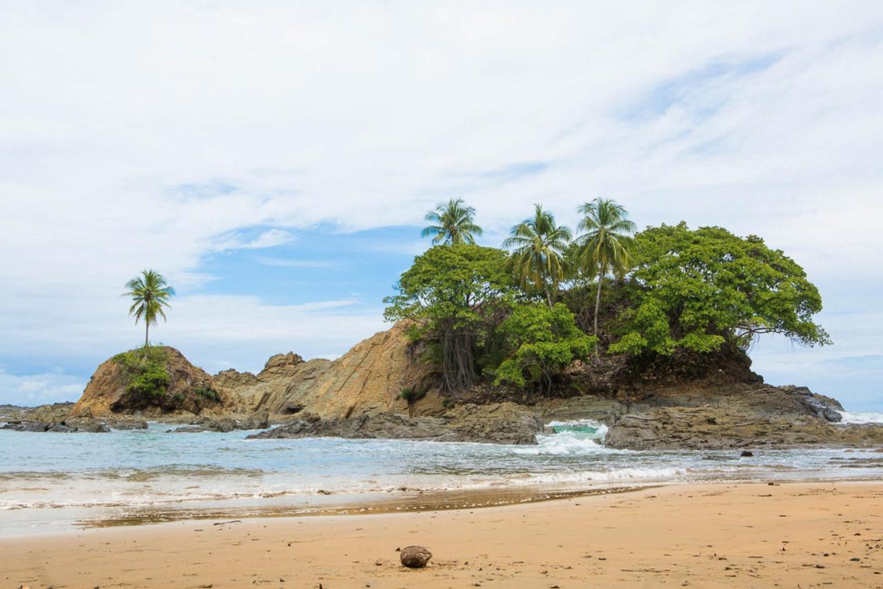 Pacific Edge Eco Lodge Dominical Bagian luar foto