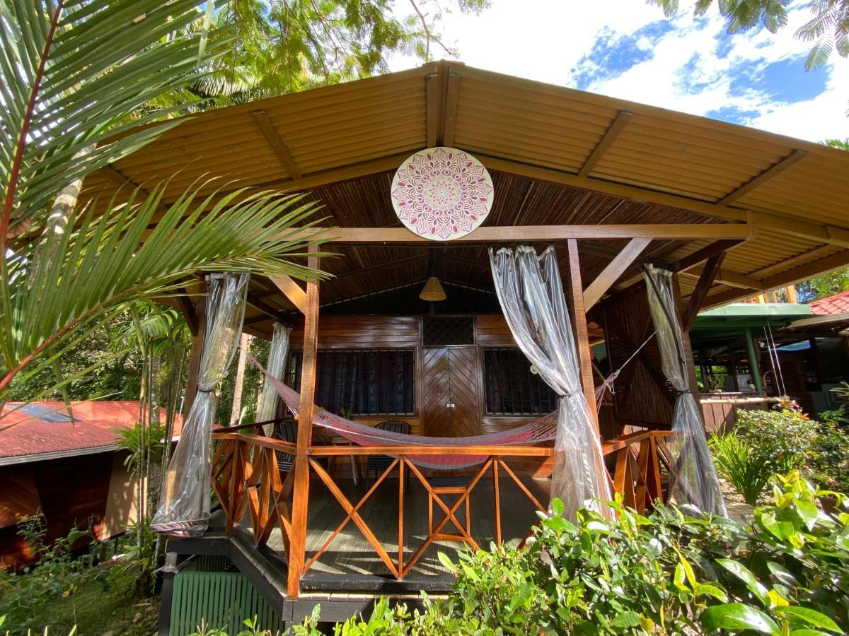 Pacific Edge Eco Lodge Dominical Bagian luar foto
