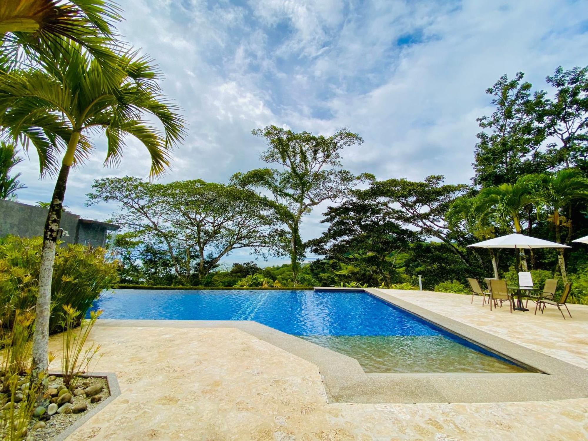 Pacific Edge Eco Lodge Dominical Ruang foto